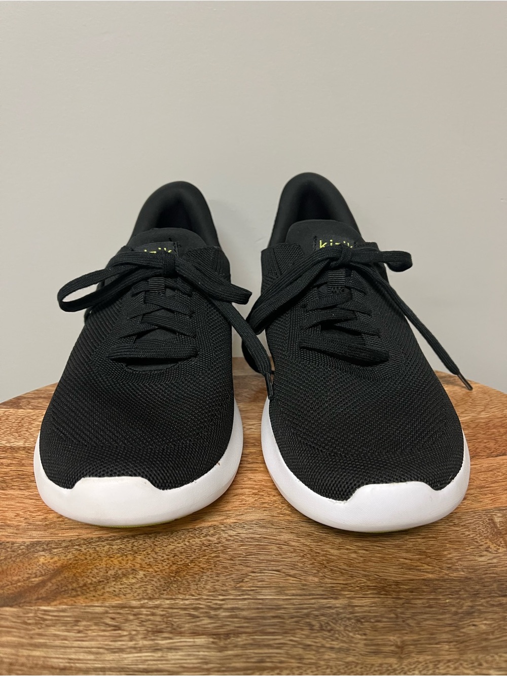 Kizik Athens Black Hands-Free Sneakers - Men’s Size 9, Women’s Size 10.5 - Picture 4 of 9